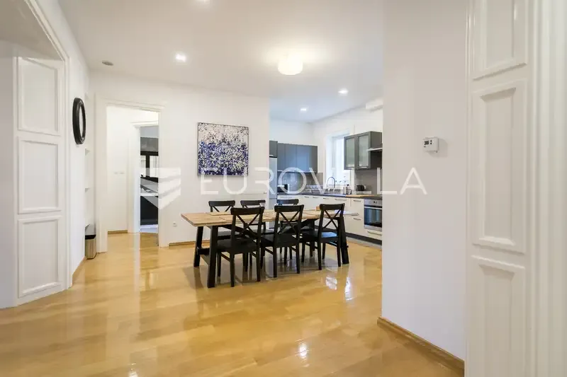 Salle à manger - Fully Furnished Apartment with Balcony in Drašković