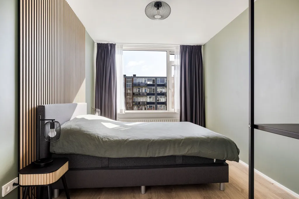 Magamistoad - Corner Flat with West Balcony in Central Location