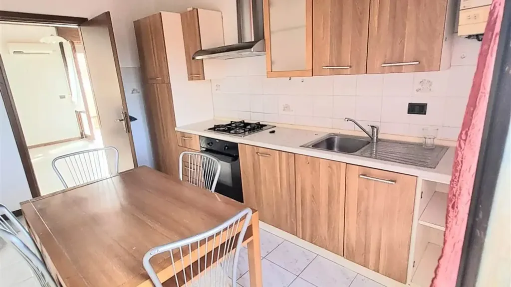 Cucina - Apartment with Balcony in Poggio Rusco