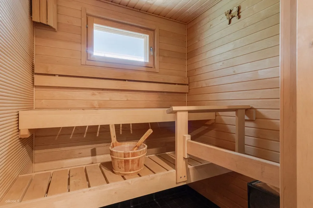 Rooms - Modernised Detached House with Sauna in Hämeenlinna