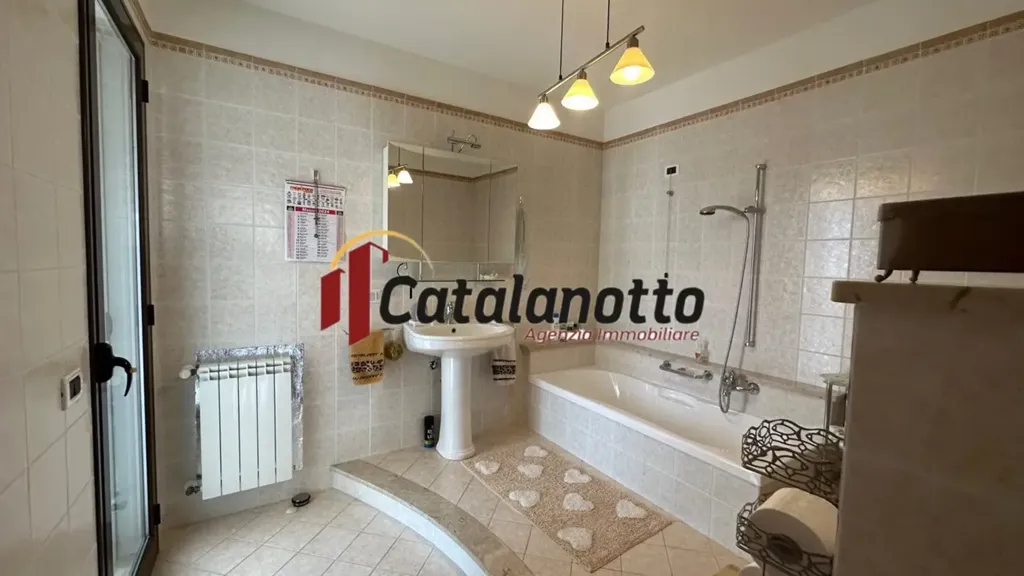 Vannitoad - Villa with Solar Panels in Castelvetrano