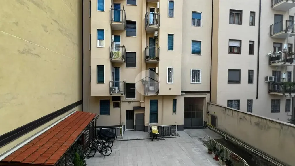 Jardin - Studio Flat with Balcony in Milan