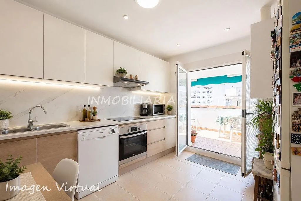 Cuisine - Charming Duplex with Terrace in City Centre