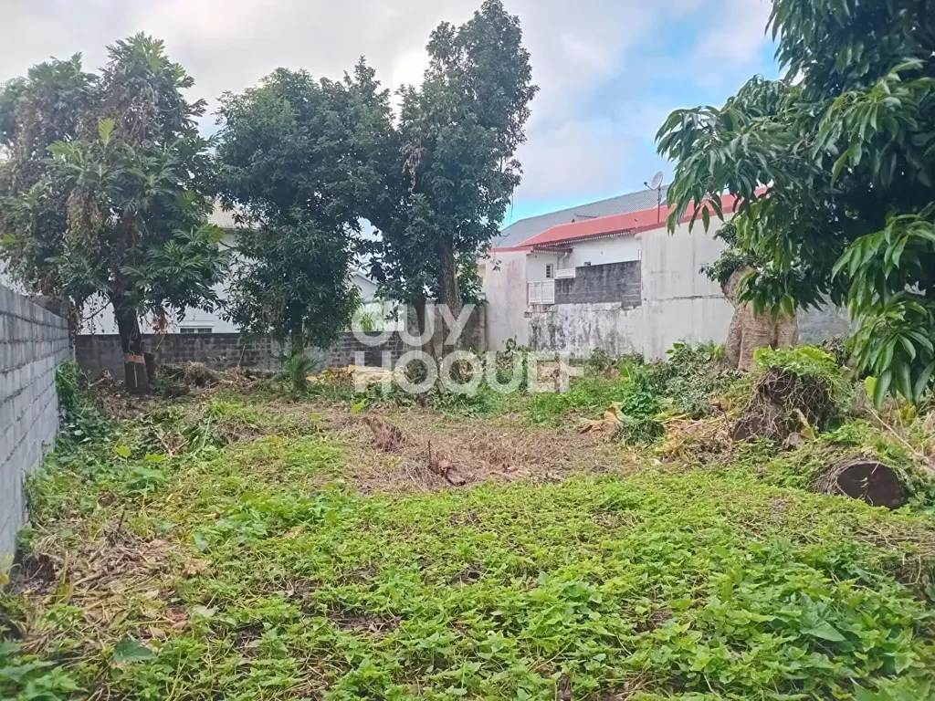 Aed - Buildable Plot with Garden in Saint André