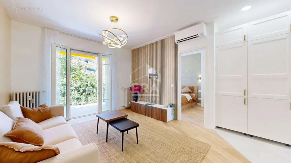 Séjour - Appartement Traversant avec Terrasse à Nice