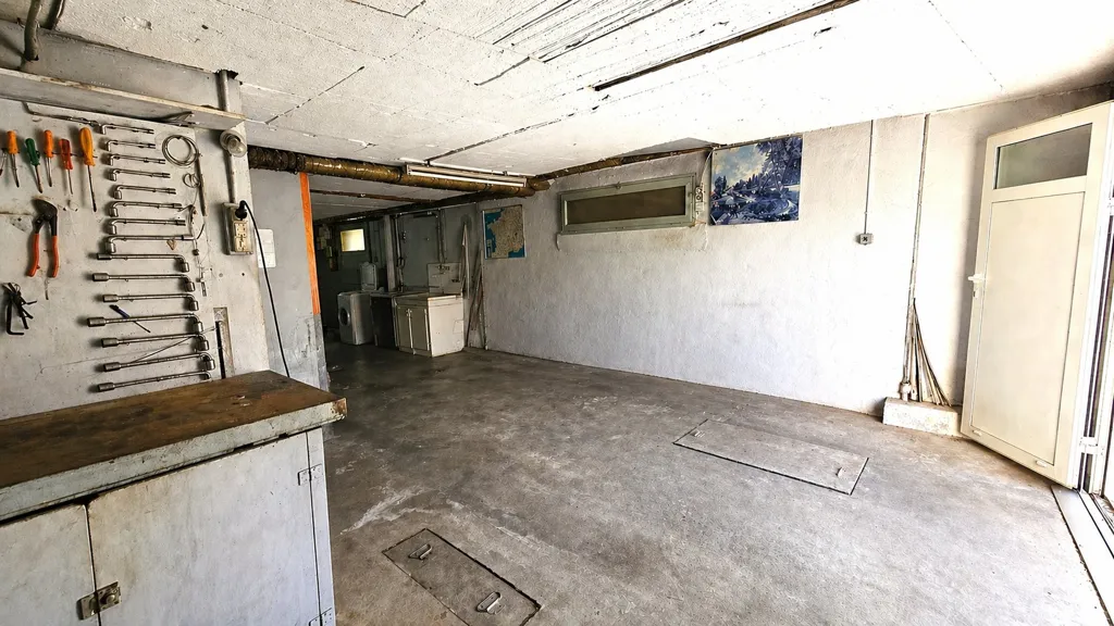 garage