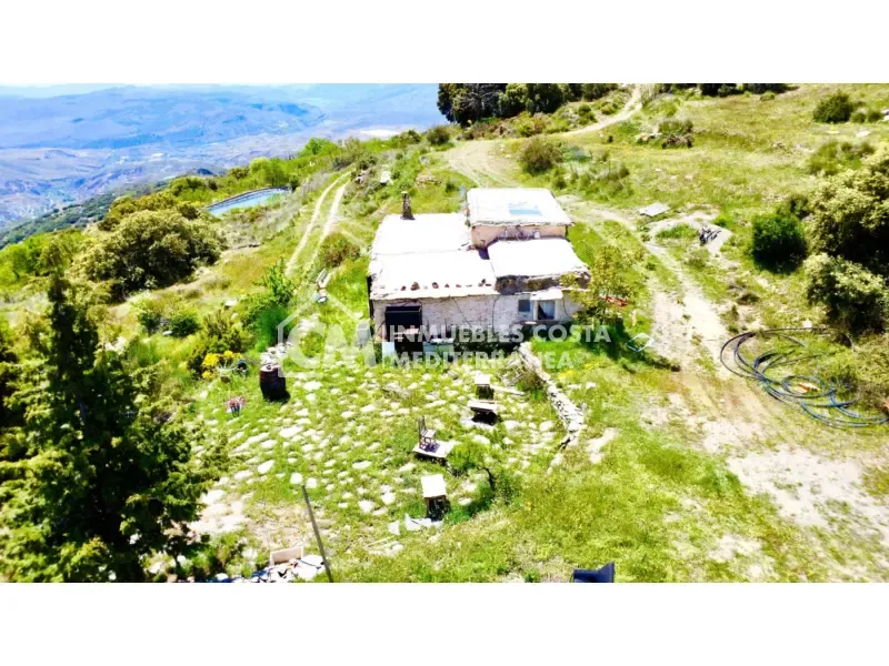 Õhuvaade - Rustic Finca with Water Source in Sierra de Júbar