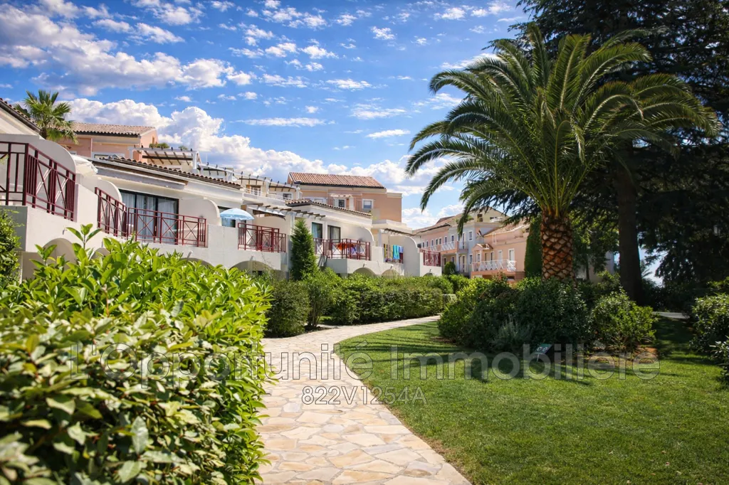 Aed - Apartment with Sea View in Cannes