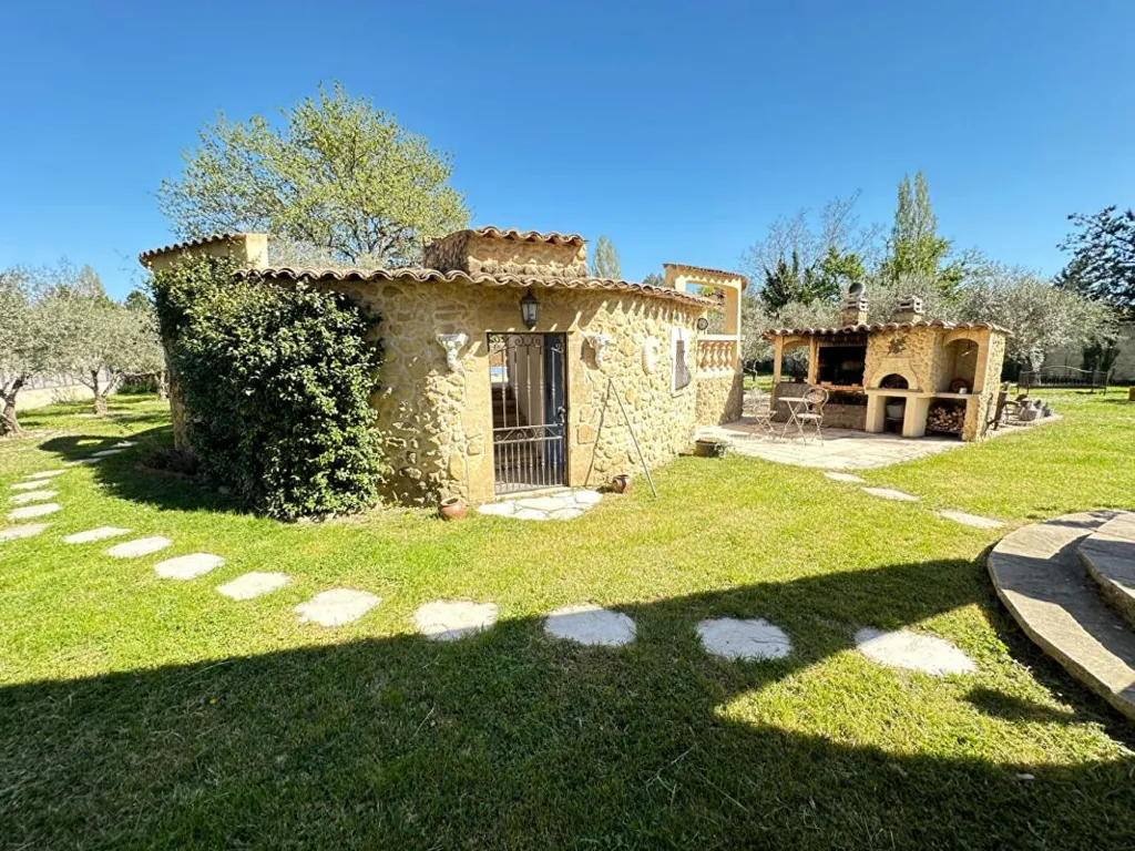 Garden - Provençal Villa with Pool in Lauris
