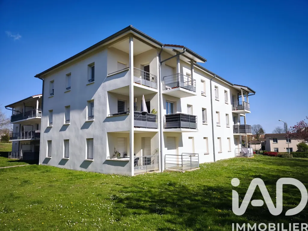 Välivaade - Flat with Balconies in Feytiat