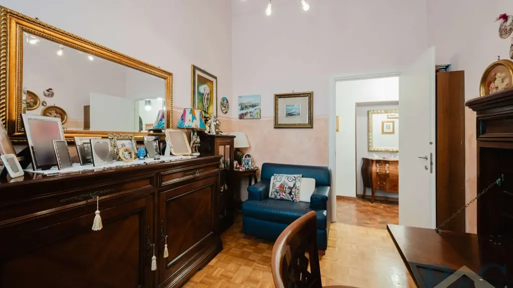 Studio - Bifamiliar Villa with Garden in Milan