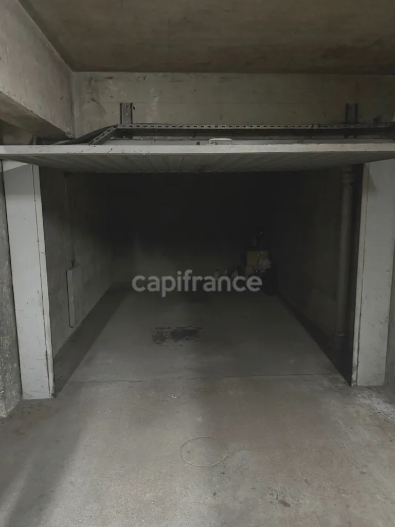Garage - Appartement F4 Lumineux avec Parking à Montmorency