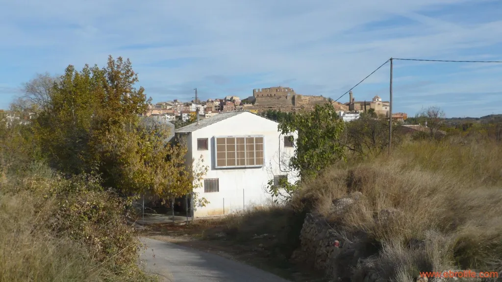 Extérieur - Farm with Naves and Service House in Maella