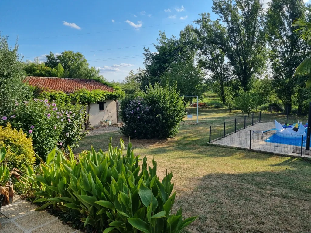 Aed - Villa with Pool in Quiet Lot-et-Garonne Setting
