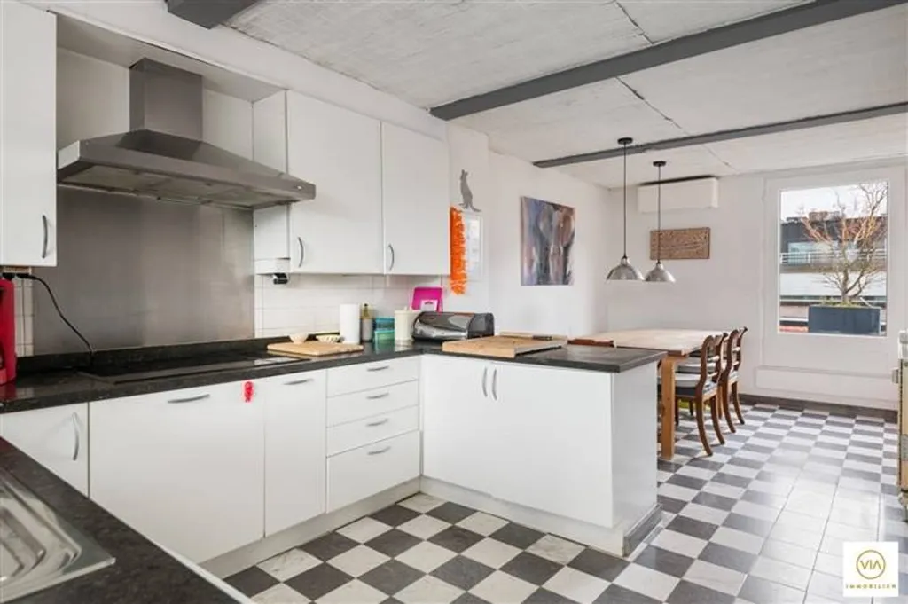 Cucina - Bohemian Duplex with Terrace in Antwerp