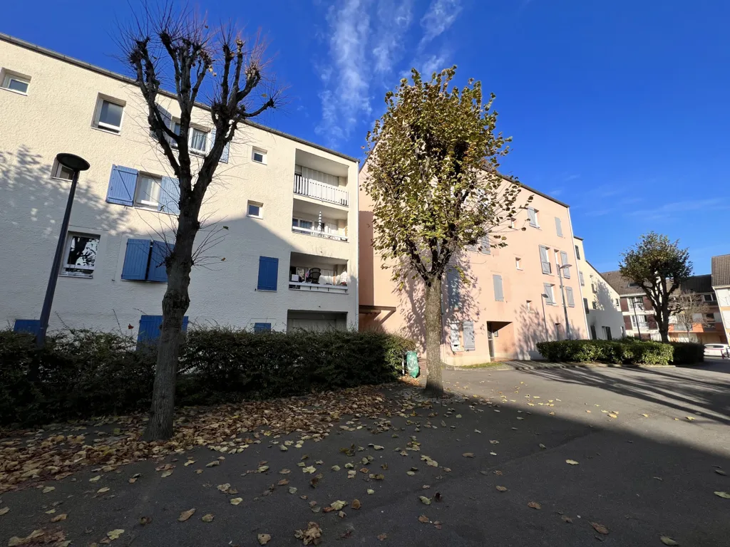 Välivaade - Studio with Parking in Sevran Village