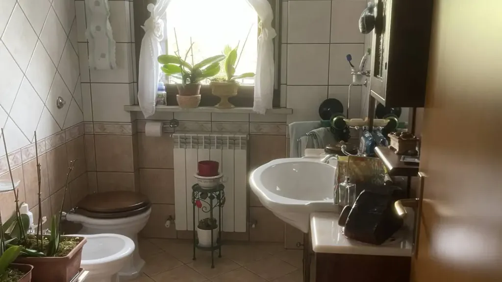 Bagni - Apartment with Private Lift in Sassoferrato