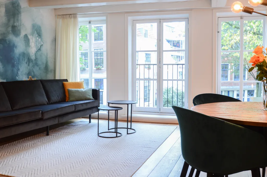 Sala da pranzo - Modern Apartment with Balcony in Amsterdam-Oost