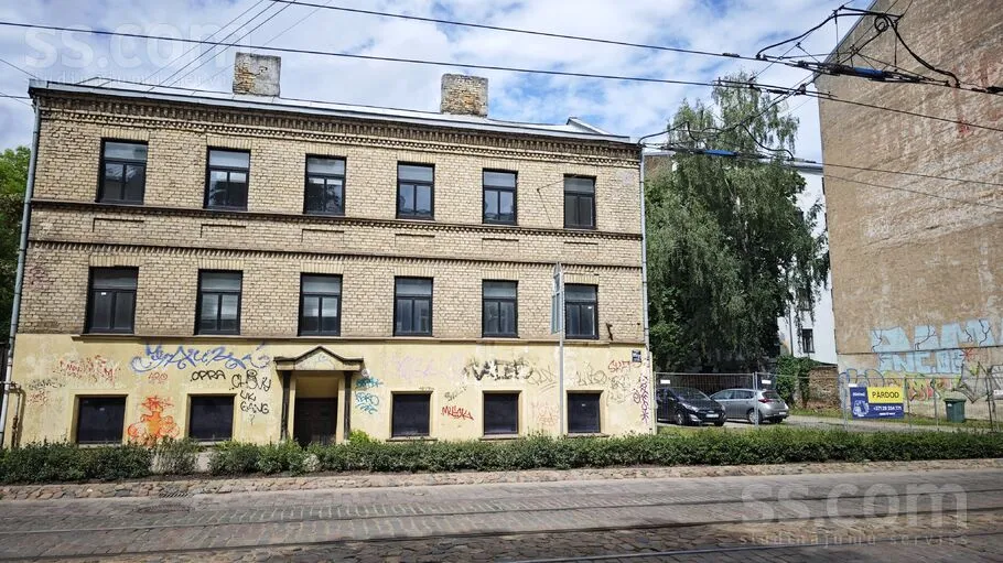 Extérieur - Two-Storey Brick House with Garden in Riga Centre