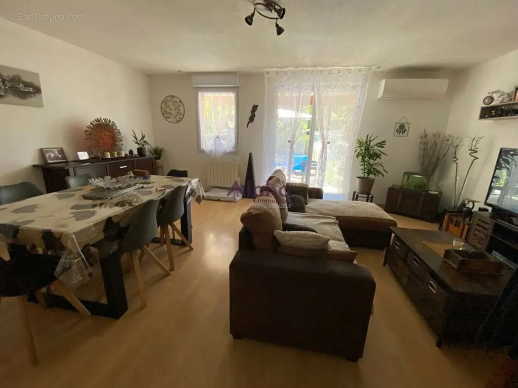 Séjour - Maison avec Jardin et Garage à Caussade