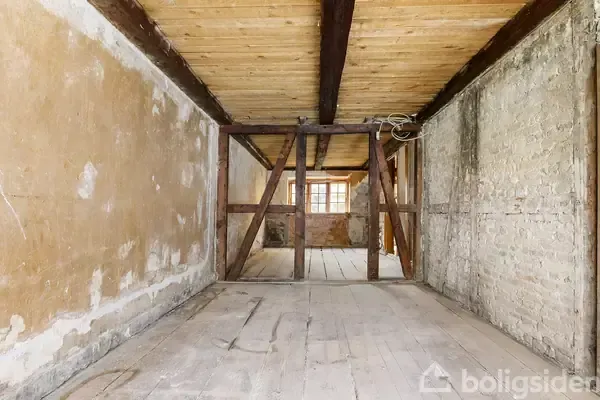 other_room