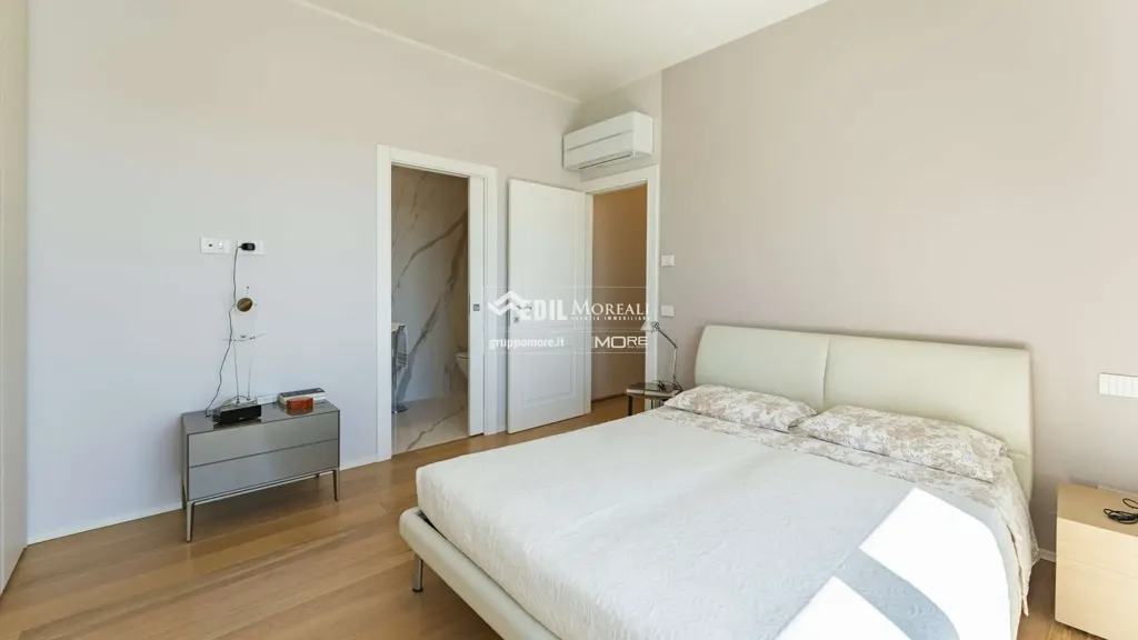 Magamistoad - Luxury Penthouse with Loggia in Modena