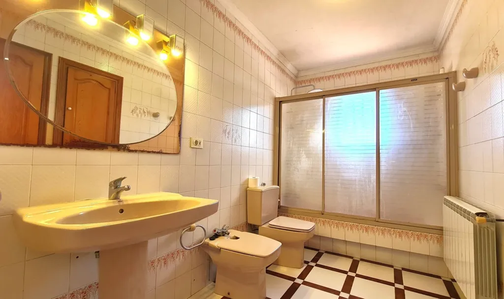 Salles de bain - Chalet with Private Pool near Oliva Beach
