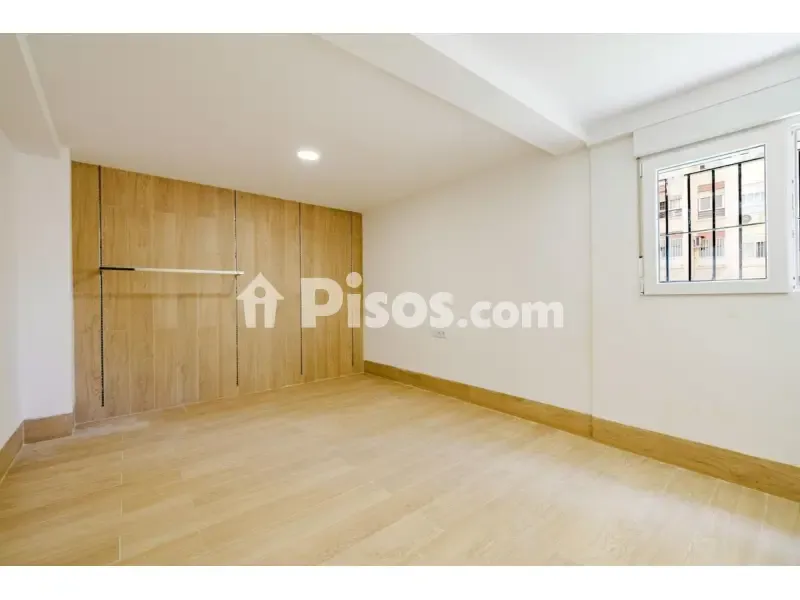Chambres - Contemporary Flat with Interior Orientation in Paseo de los Tilos