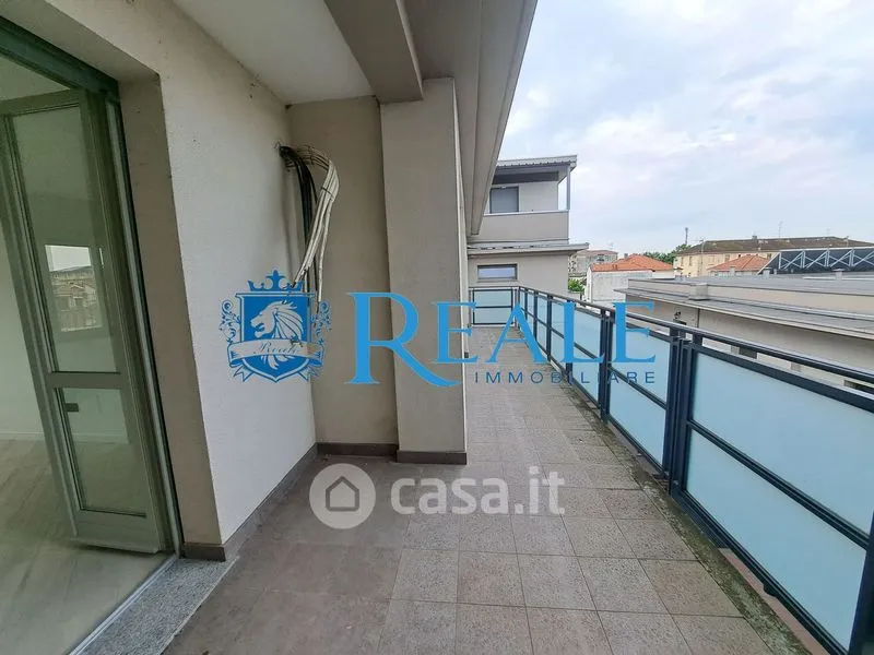 Balcon - Retrofitted Penthouse with Terrace in Vigevano