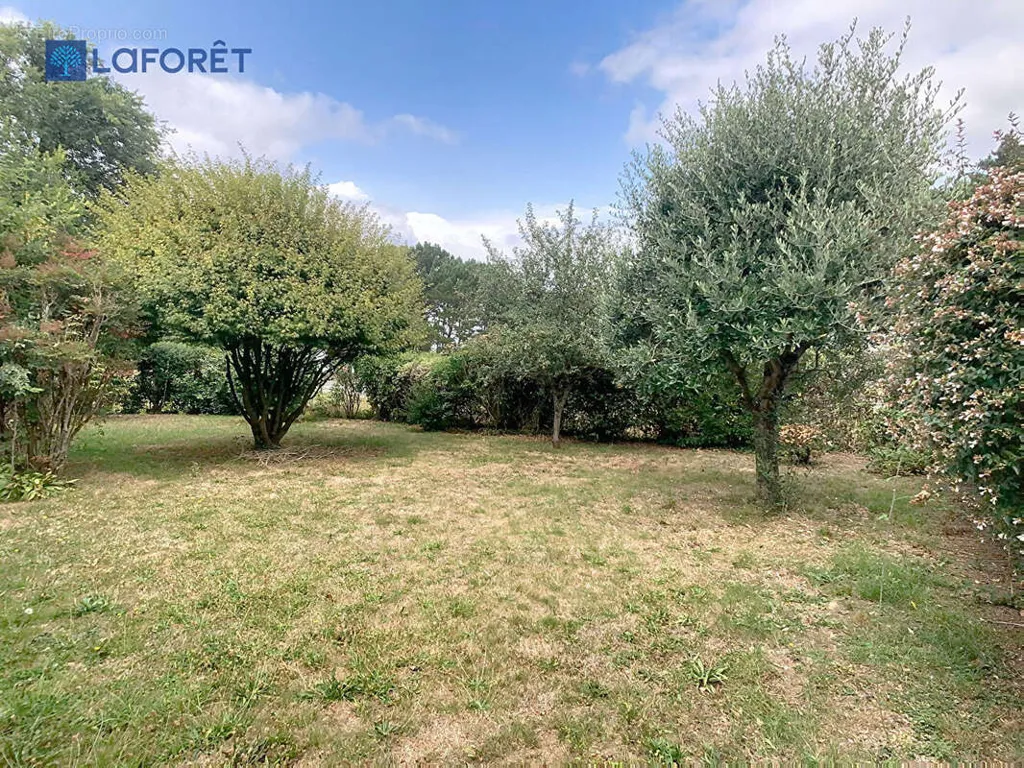 Aed - Family House with Sea View in Larmor-Plage