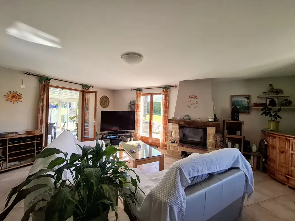 Séjour - Pavillon avec Piscine à Courant