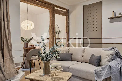 Soggiorno - Luxury Apartment with Elevator in Paris 8th