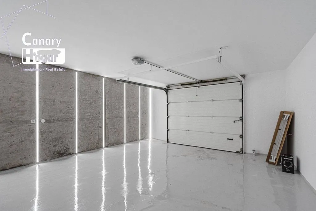 Garage - Luxury Villa with Ocean Views in Adeje