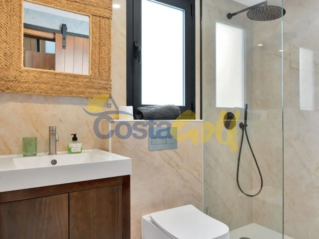 Salles de bain - Luxury Villa with Pool in Elviria, Marbella
