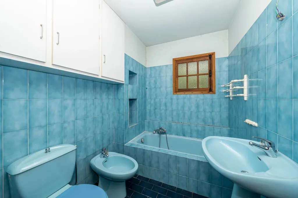 Salles de bain - Maison sur Trois Niveaux au Calme à Carros