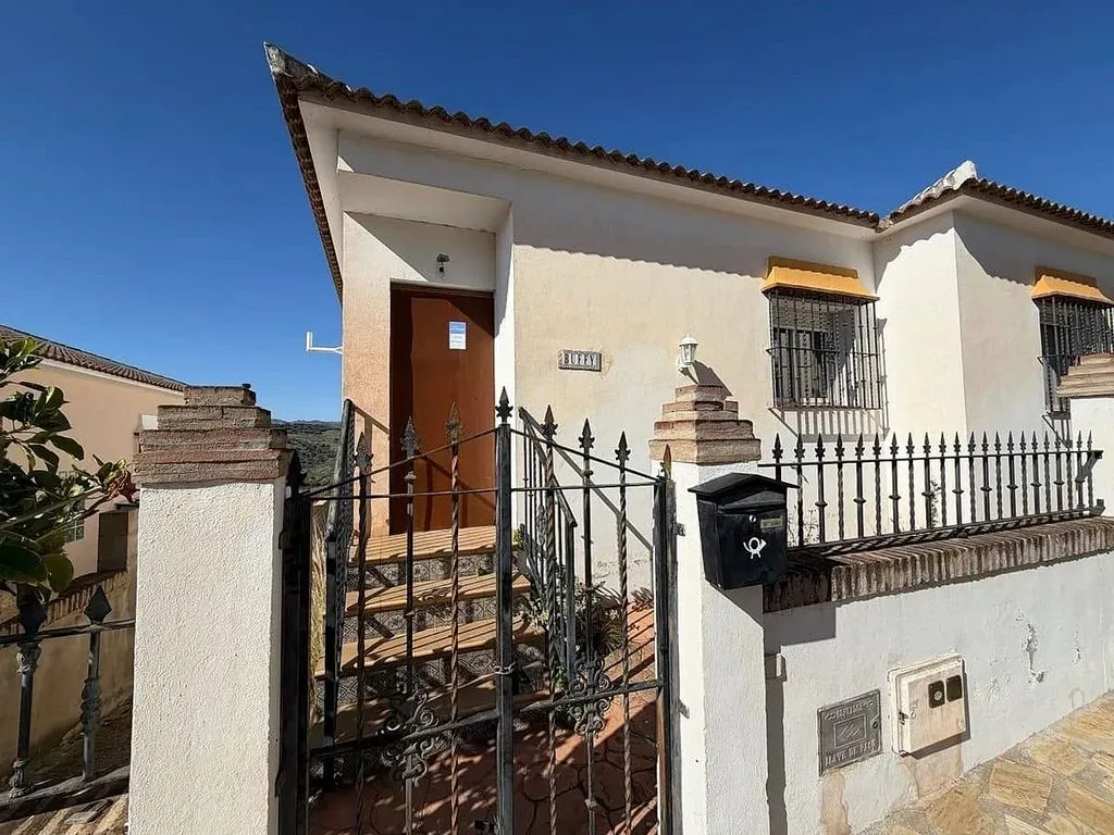 Extérieur - Chalet with Pool in Alcaucín