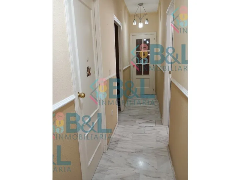 Esik - Modern Flat with Park View in Zafra