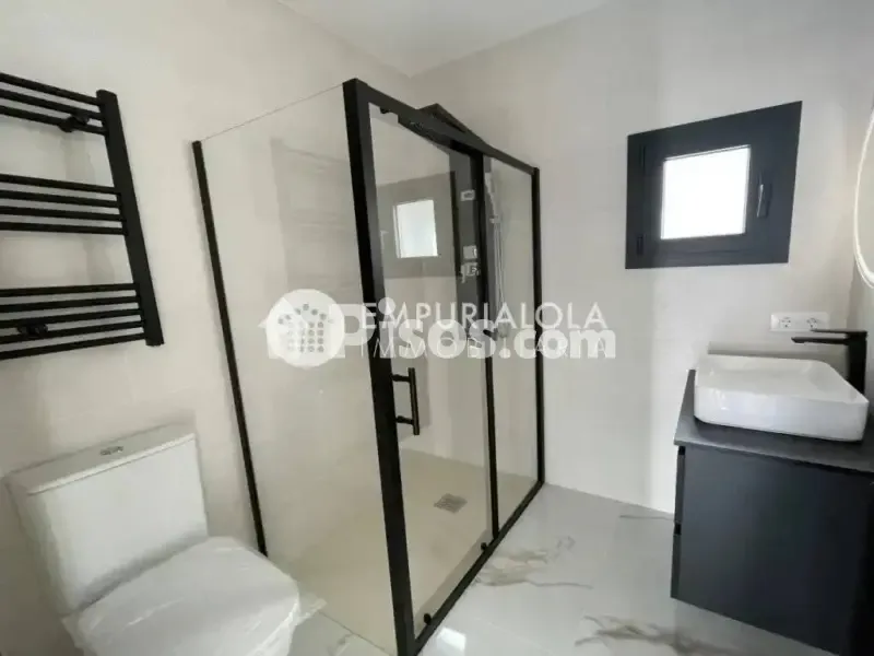 Salles de bain - Chalet with Private Pool in Carrer de Navarra
