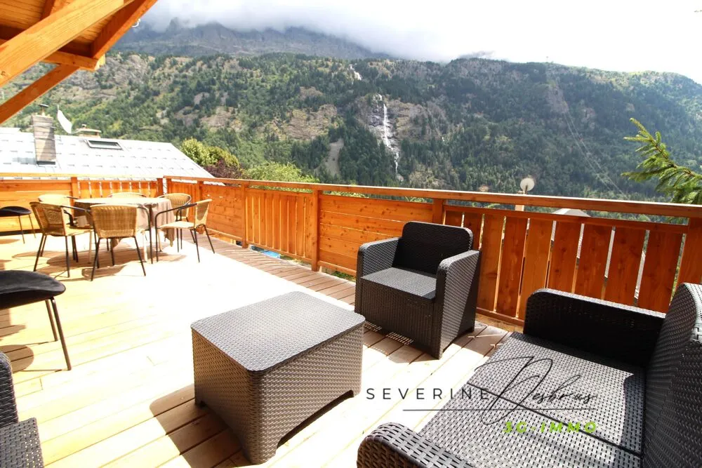 Terrass - Modern Chalet with Panoramic View in Vaujany
