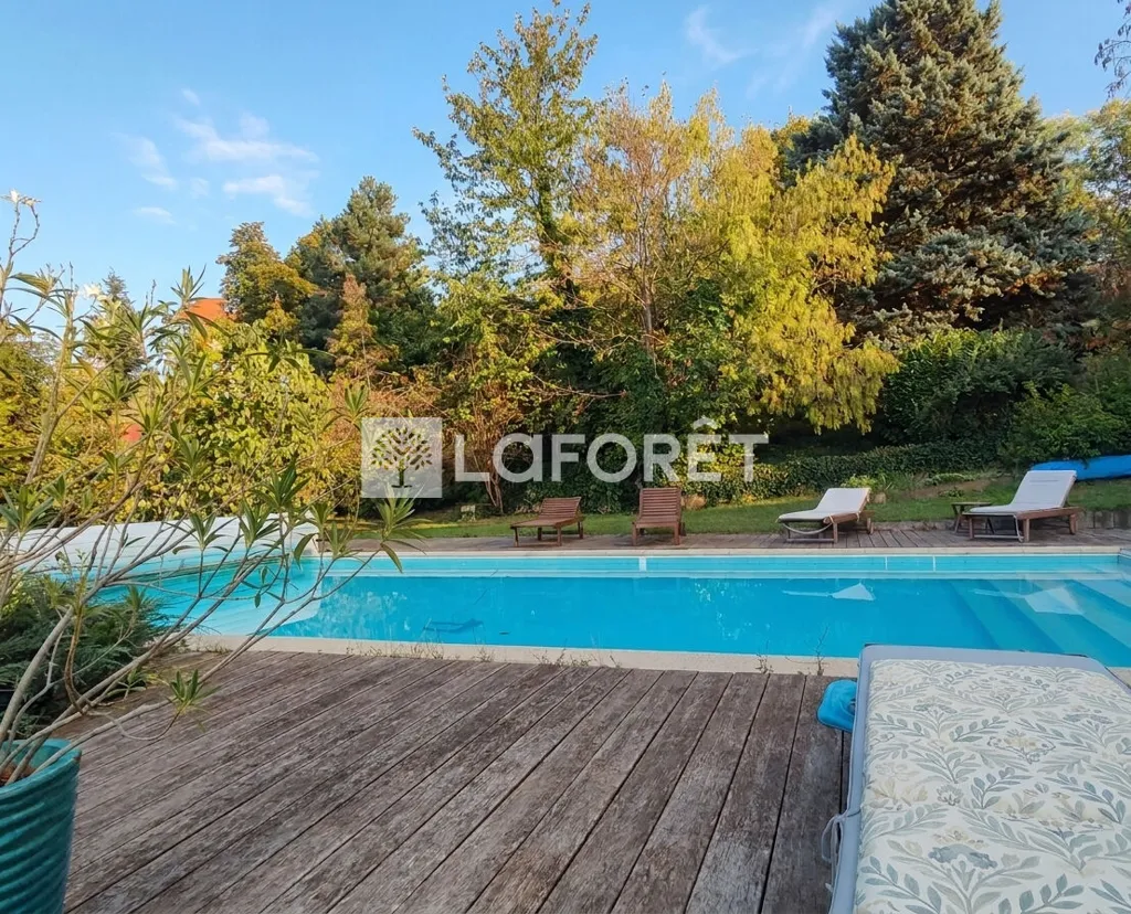 Bassein - Charming House with Piscine in Saint-Just-Saint-Rambert