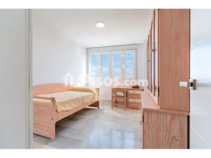 Chambres - Modern Apartment with Balcony in Almería