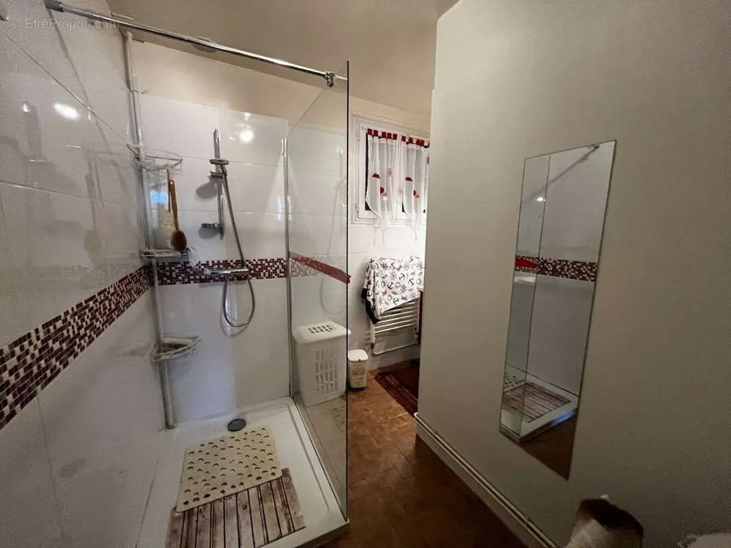 Salles de bain - Maison de Village avec Vue Montagne à Terrasse