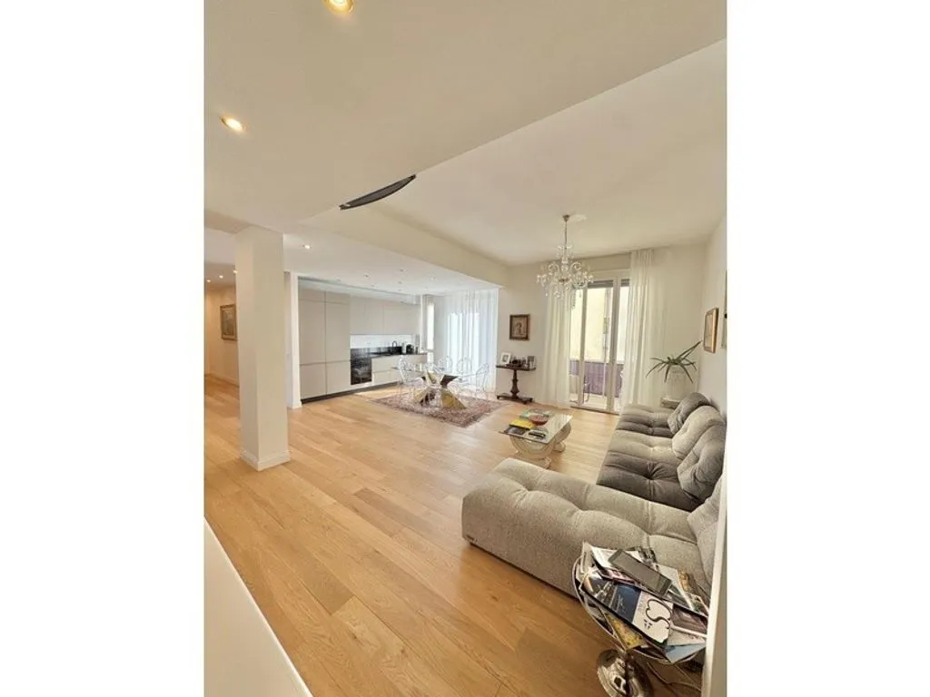 Soggiorno - Luxury Flat with Courthouse Proximity in Milan