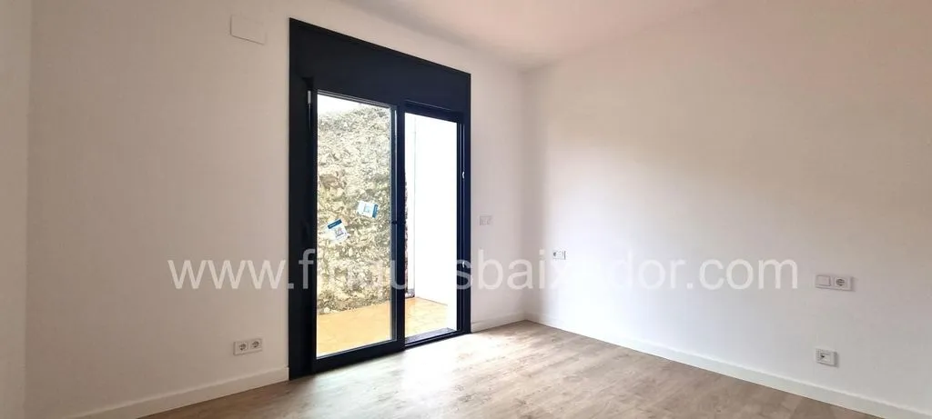 Toad - New Build House with Pool in Segur de Calafell