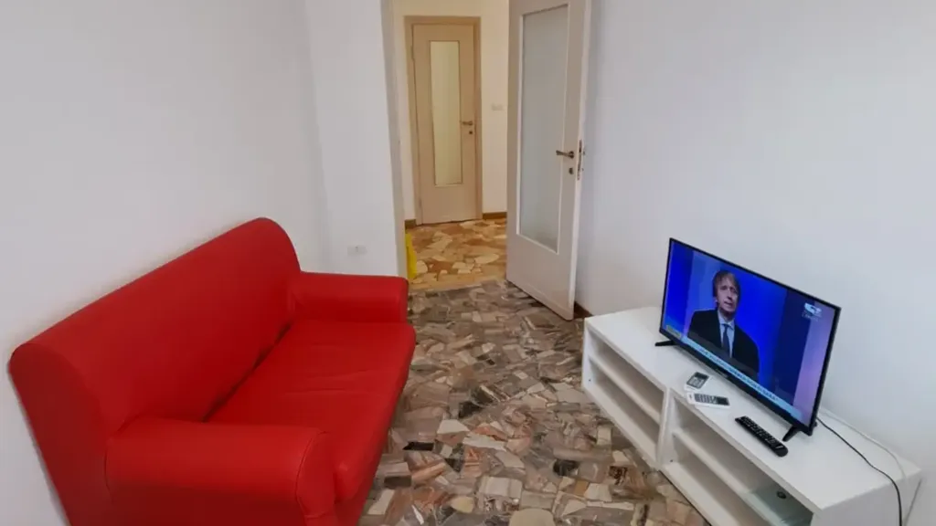 Living Room - Furnished Flat with Balcony in Milan
