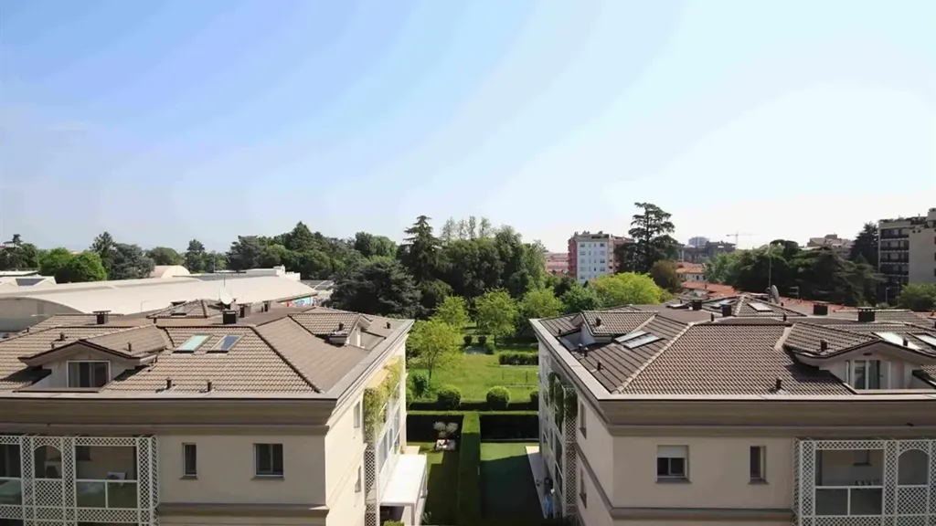 Õhuvaade - Quadrilocale with Balcony in Monza