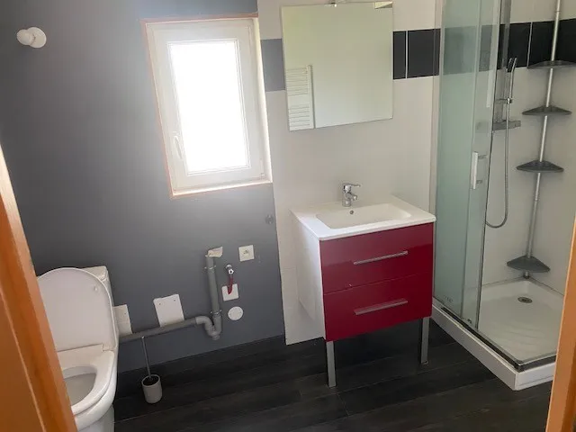 Vannitoad - Duplex Apartment in Montrevel en Bresse