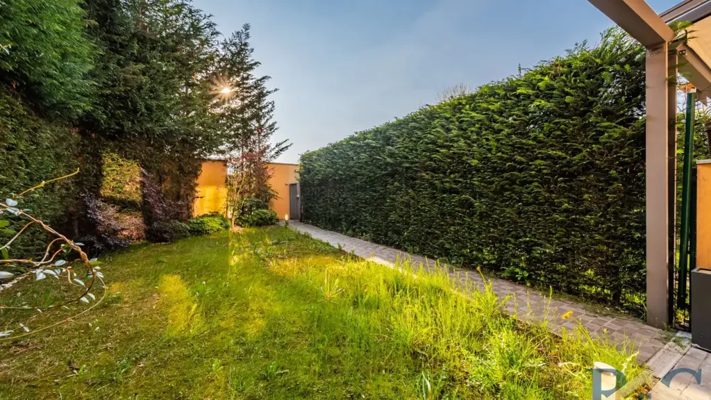 Aed - Trilocale with Private Garden in Milan