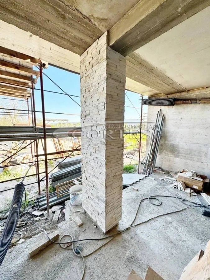 Pièces - Newly Built Apartment with Private Garden in Solomeo