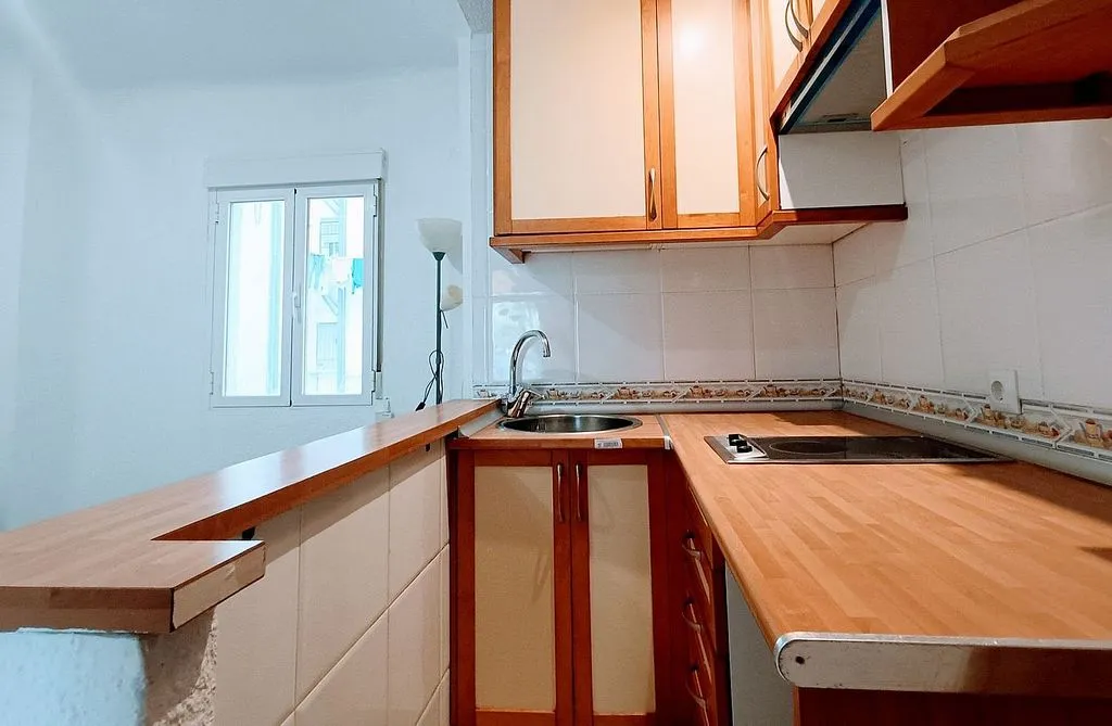 Cuisine - 1-Bedroom Flat with Air Conditioning in El Carmen